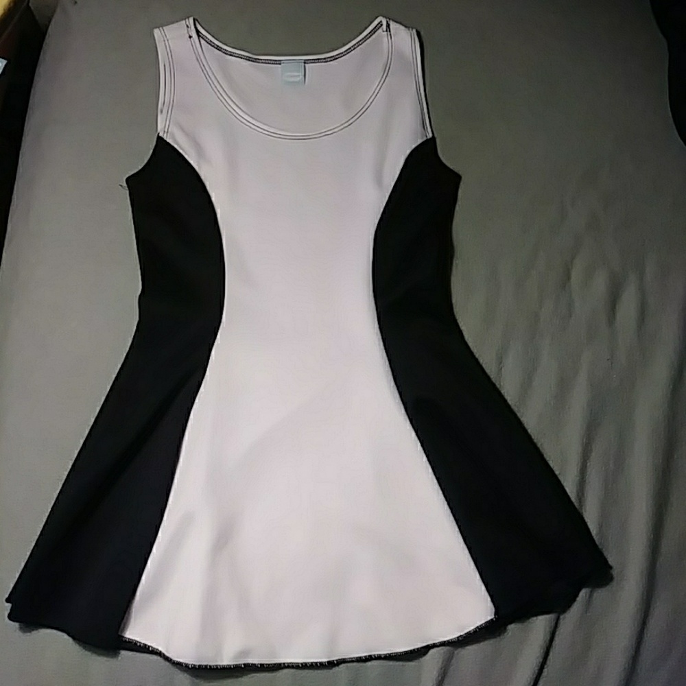 Stylish black and white top